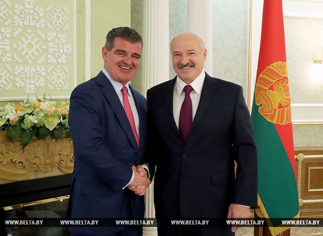 Развитие производства "Штадлер" в Беларуси обсуждено на встрече Лукашенко с Шпулером