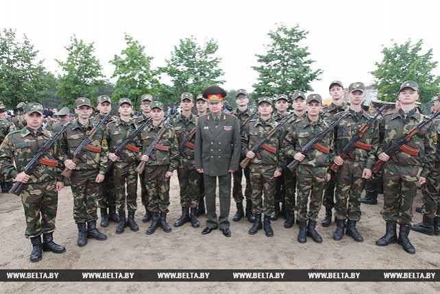 Более 1,5 тыс. солдат-срочников ВС приняли военную присягу в 72-м ОУЦ