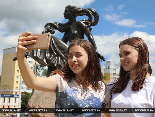 В Витебске установили скульптуру "Лучеса"