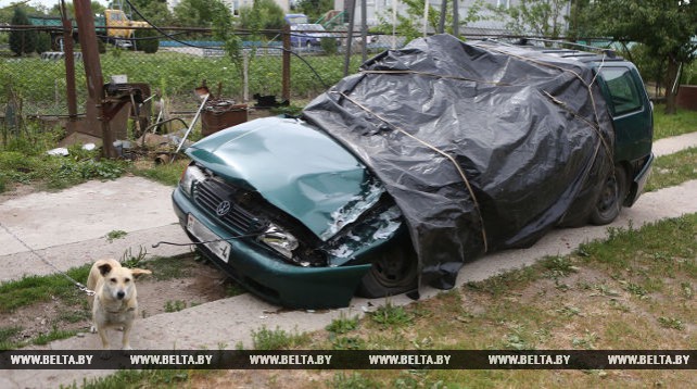 Военные компенсировали ущерб водителю легковушки, с которой под Гродно столкнулась БМП