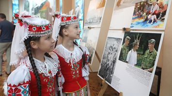 Открытие юбилейной фотовыставки Белорусского телеграфного агентства "Імгненні стагоддзя"