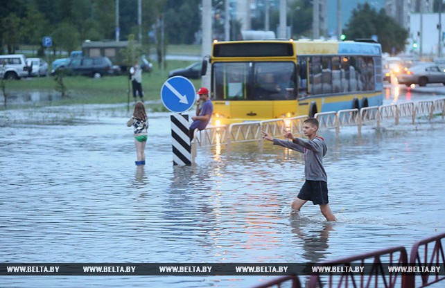 Ливень затопил несколько улиц в Гродно