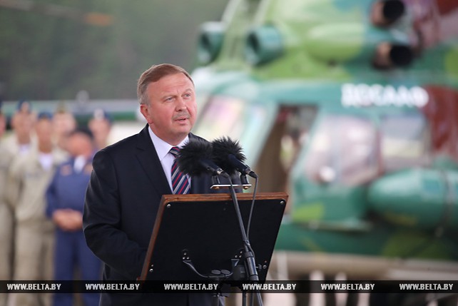 Кобяков принял участие в торжественном открытии 16-го чемпионата мира по вертолетному спорту на аэродроме Липки