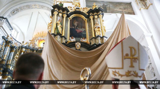 В Гродненском кафедральном костеле открылся алтарь Божьей матери Розария (Ружанцовой)