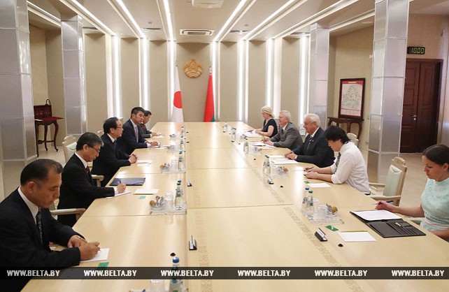 Михаил Мясникович всретился с руководителем группы межпарламентской дружбы "Япония - Беларусь"