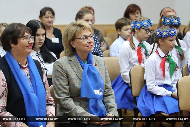 Щеткина посетила школу в Минском районе
