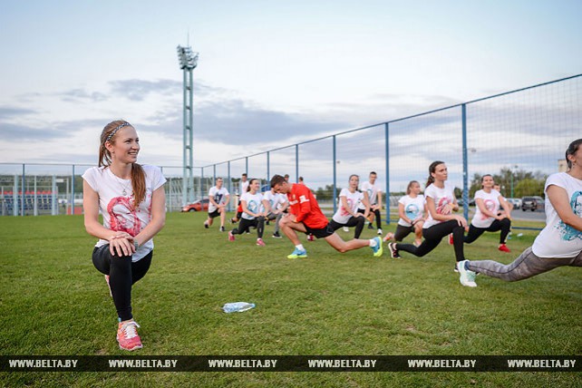 Дарья Домрачева провела для своей команды тренировку к Минскому полумарафону