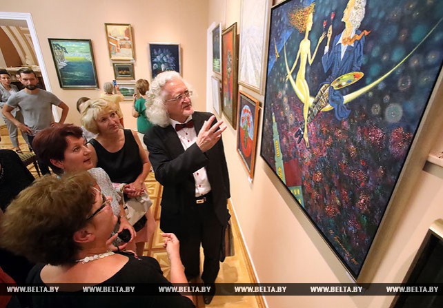 Персональная выставка Владимира Прокопцова открылась во дворце Румянцевых и Паскевичей в Гомеле
