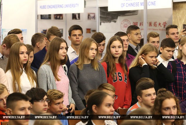 Образовательная выставка "Один пояс - один путь" провинции Хубэй" проходит в Минске