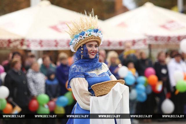 Областные "Дажынкі" прошли в Мяделе