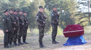 Останки 106 солдат Первой мировой войны перезахоронили в Поставском районе