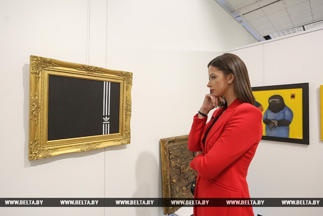 Выставка "Осенний салон" открылась в Минске