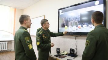 Новые специализированные классы открылись на факультете связи и АСУ Военной академии