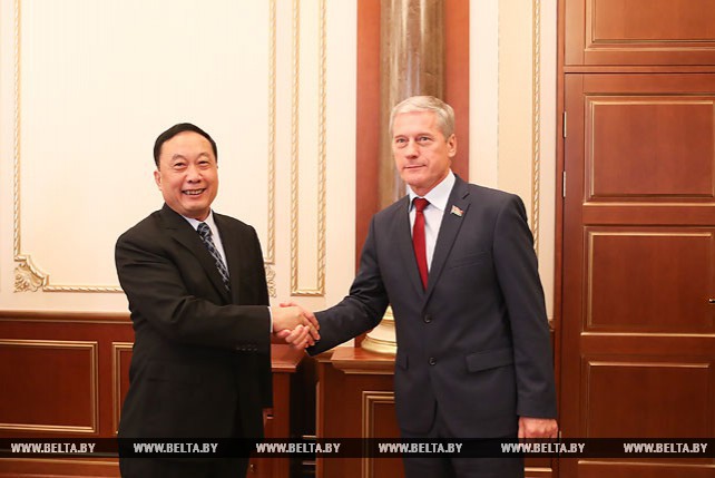 Болеслав Пирштук встретился с парламентской делегацией КНР