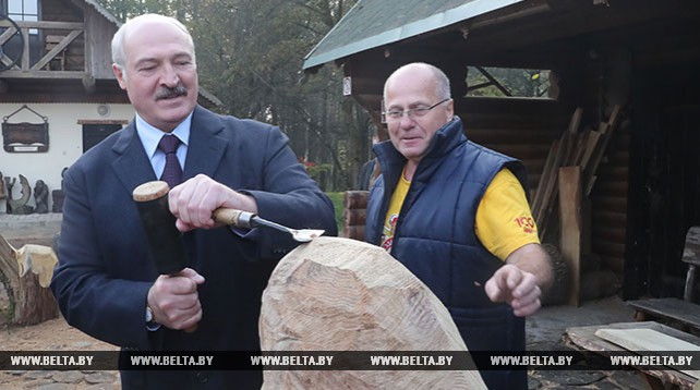 Лукашенко посетил агротуристический комплекс "Гарадзенскi маёнтак "Каробчыцы"