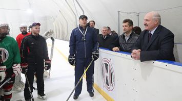 Президент посетил спорткомплекс "Пышки"