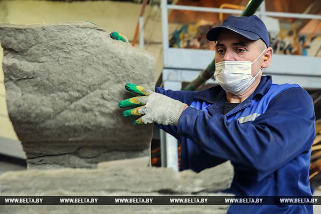 Утеплитель из базальта производят в Каменецком районе