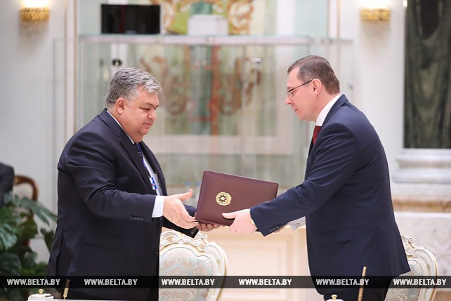 Ряд двусторонних документов подписан по итогам переговоров президентов Беларуси и Азербайджана