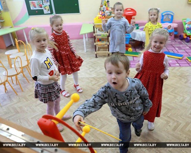 Сотрудники ГАИ провели в могилевской детском саду урок по безопасности движения