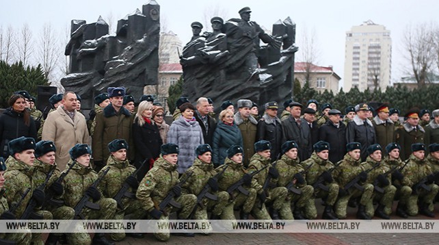 200 военнослужащих учебного пункта Гродненской погрангруппы приняли военную присягу