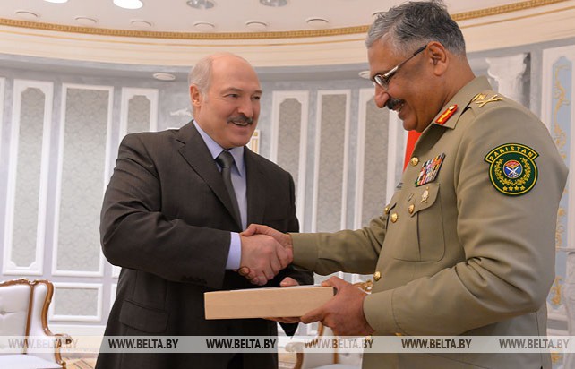 Лукашенко встретился с председателем Объединенного комитета начальников штабов Вооруженных Сил Пакистана