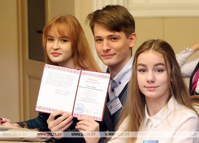 Талантливым учащимся вручили премии Гомельского облисполкома