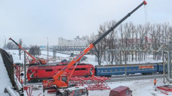 Закрывается движение транспорта на двух путепроводах МКАД