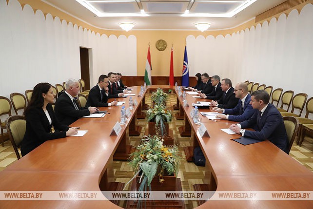 Макей встретился с министром иностранных дел и внешней торговли Венгрии