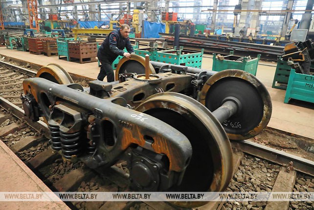 Могилевский вагоностроительный завод впервые поставит подвижной состав в Литву