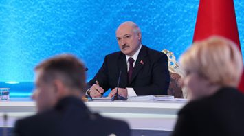 Встреча Лукашенко с представителями общественности и СМИ в Минске