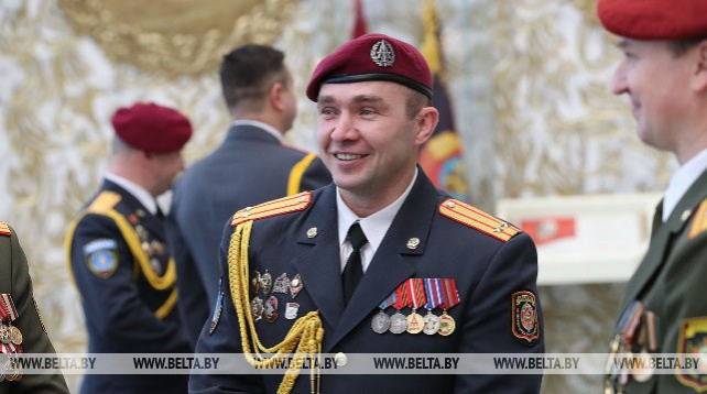 Сотрудники МВД и военнослужащие внутренних войск побывали во Дворце Независимости