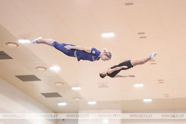 Белорусские батутисты тренируются перед II Европейскими играми