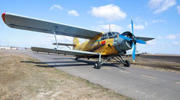 В Кировском районе начали подкормку озимых с помощью сельхозавиации