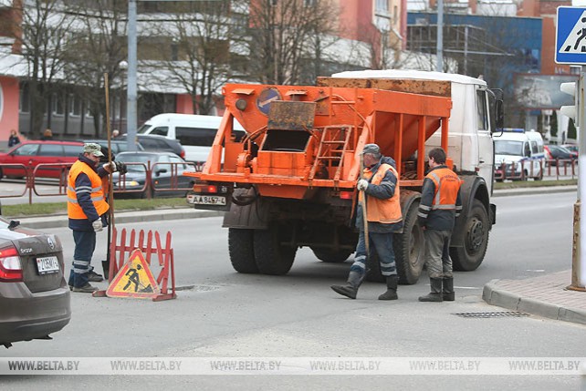 В Гродно приступили к ямочному ремонту основных магистралей