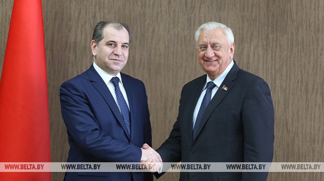 Мясникович встретился с послом Армении