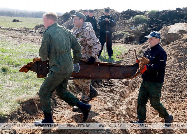 Фрагменты танка Т-70 раскопали в Быховском районе