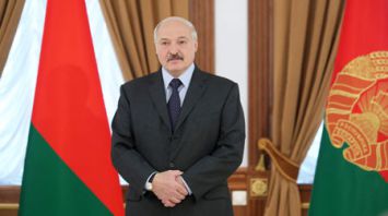 Лукашенко вручил госнаграды спортсменам и тренерам по тяжелой атлетике