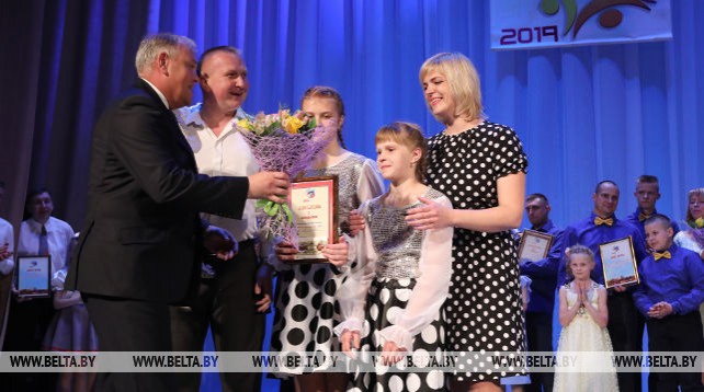 В Витебской области выбрали лучшую многодетную семью года