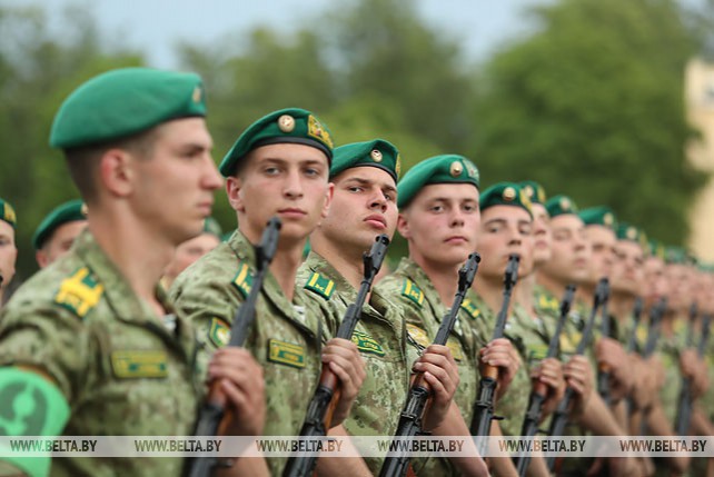 Войска Минского гарнизона готовятся к параду в честь Дня Независимости