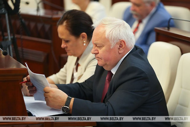 Сессия Парламентского собрания Союза Беларуси и России проходит в Минске