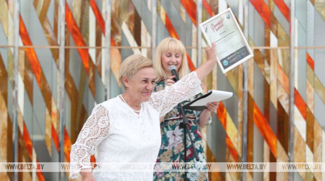 Победителей конкурса "Фронтовой альбом" наградили в Минске