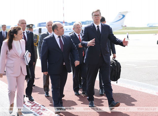 Президент Сербии прибыл в Беларусь