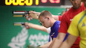 Российский стрелок Артем Черноусов стал чемпионом Европейских игр