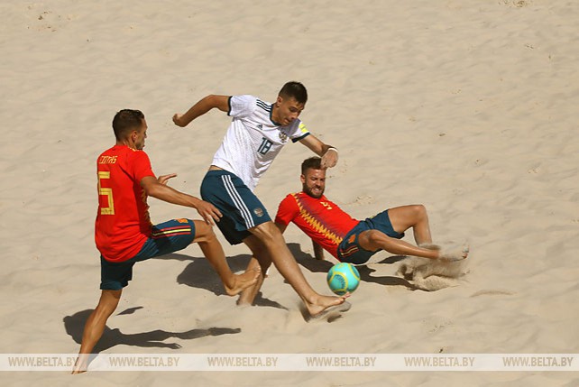 Сборная Испании по пляжному футболу обыграла россиян на II Европейских играх