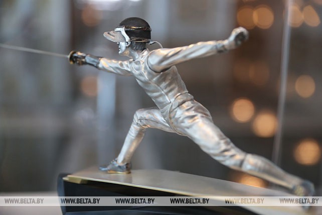 Выставка "Спорт ХХІ века в скульптуре" открылась во Дворце Независимости