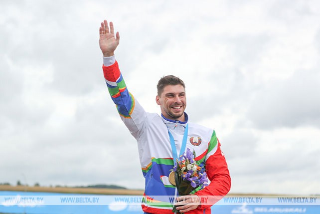 Белорусский спортсмен Артем Козырь занял первое место в гребле на каноэ