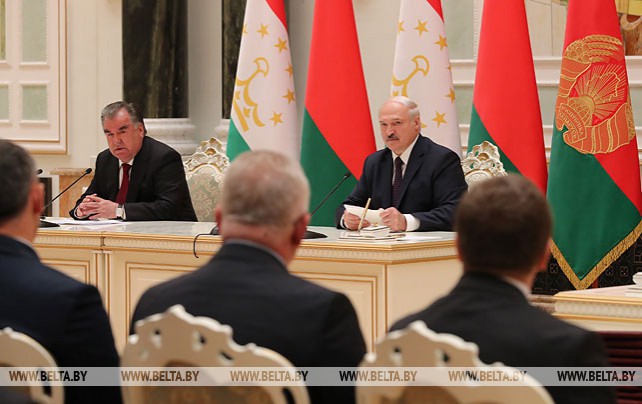 Прямая кооперация должна стать движущей силой сотрудничества Беларуси и Таджикистана - Лукашенко