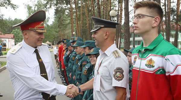 Слет юных спасателей-пожарных проходит под Гомелем