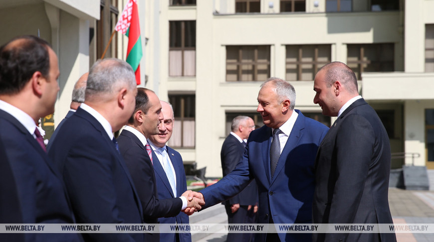Румас встретился с премьер-министром Грузии