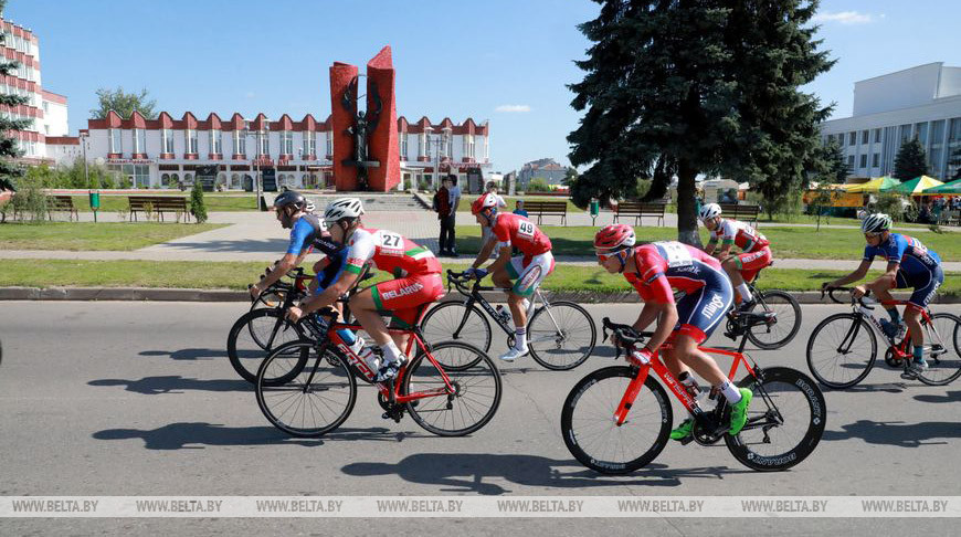 Соревнования по велосипедному спорту на шоссе проходят в Кировском районе